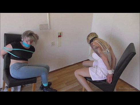 ❤️ Zasvojena / zvezana in z usti / deklica v stiski Fuck video na sl.hentai-ita.ru ❌️❤